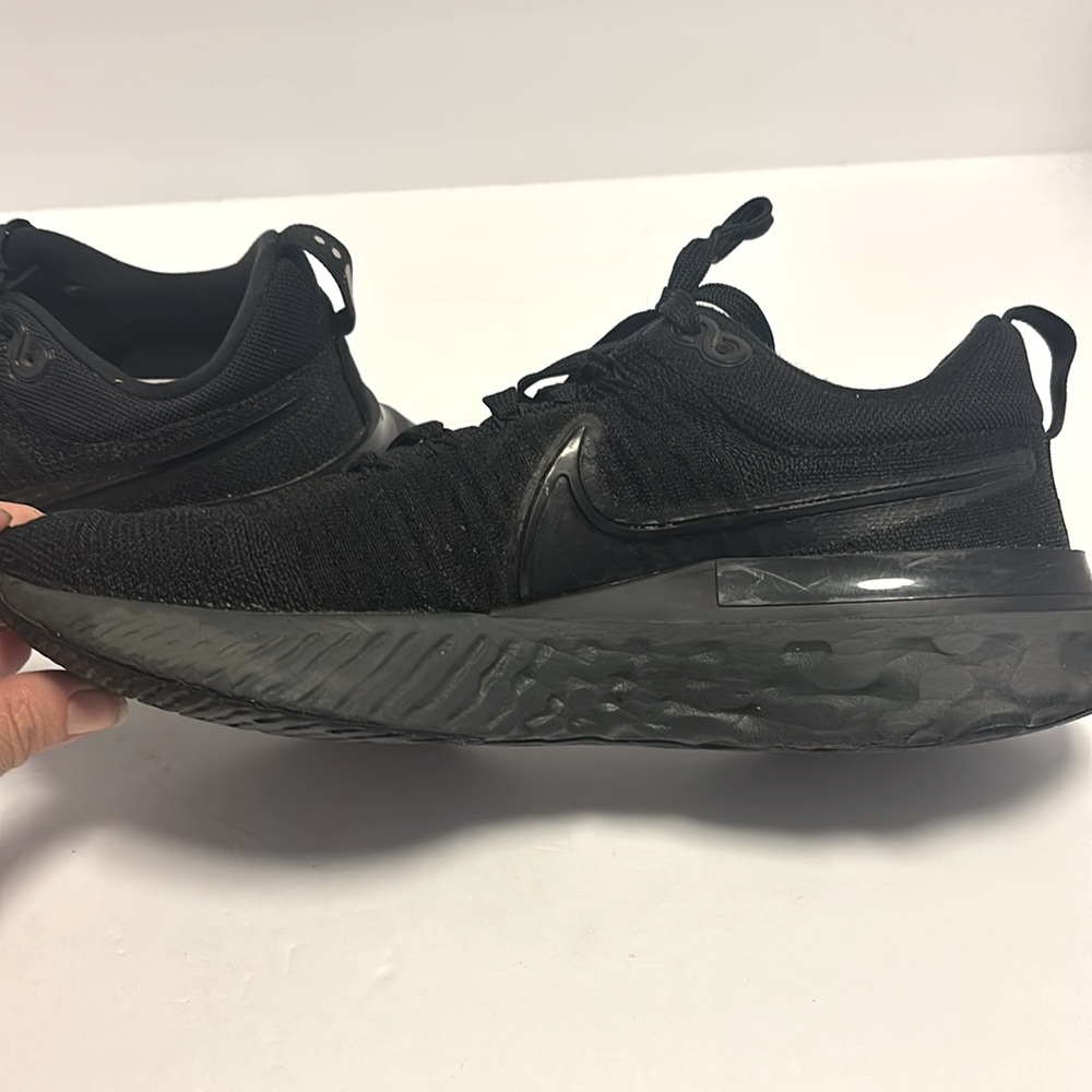 Nike React Infinity Run 2 Triple Black Flyknit Men’s Running Shoes Size 9